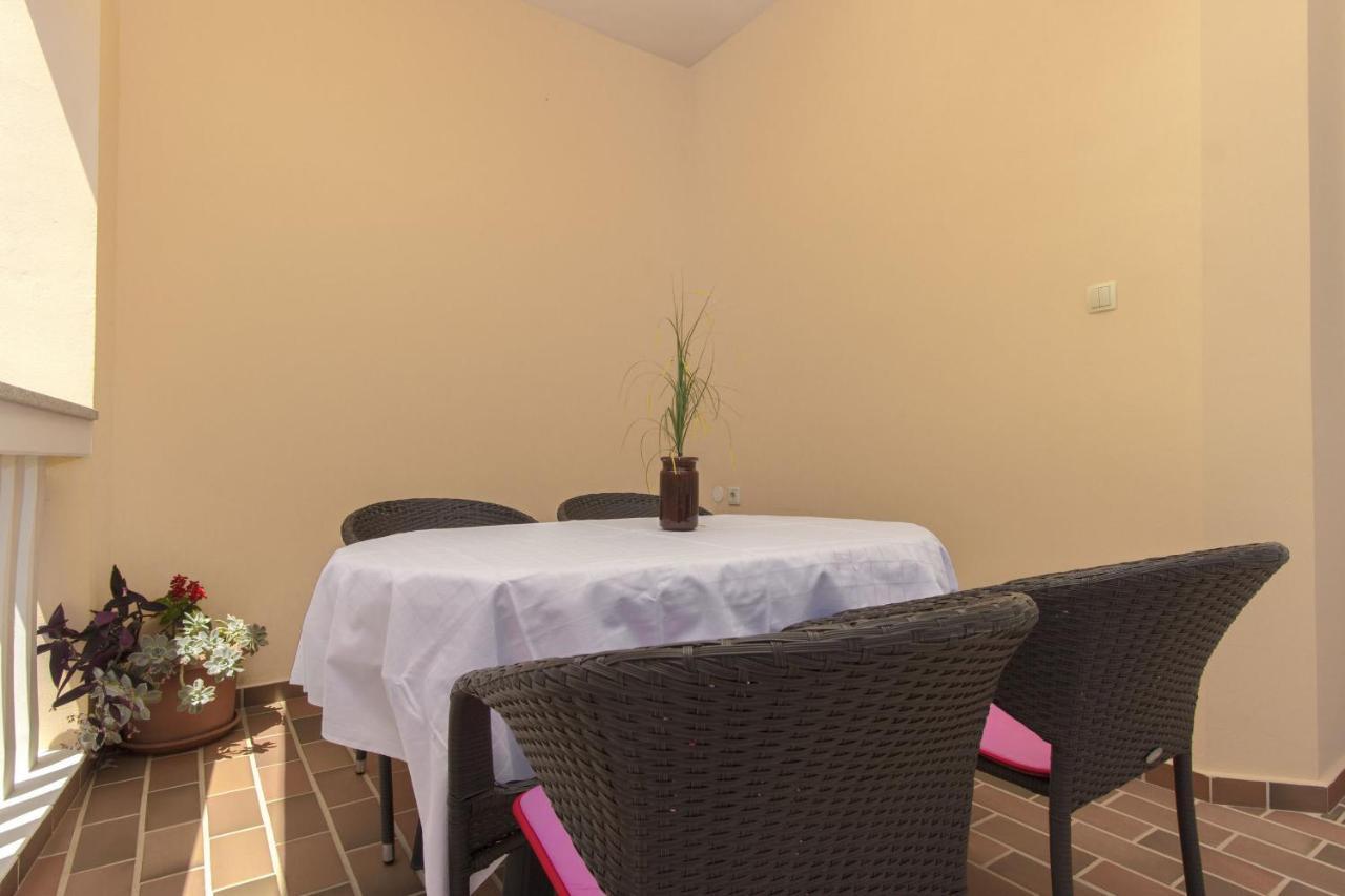 Apartments Konta City Center Vodice Ngoại thất bức ảnh