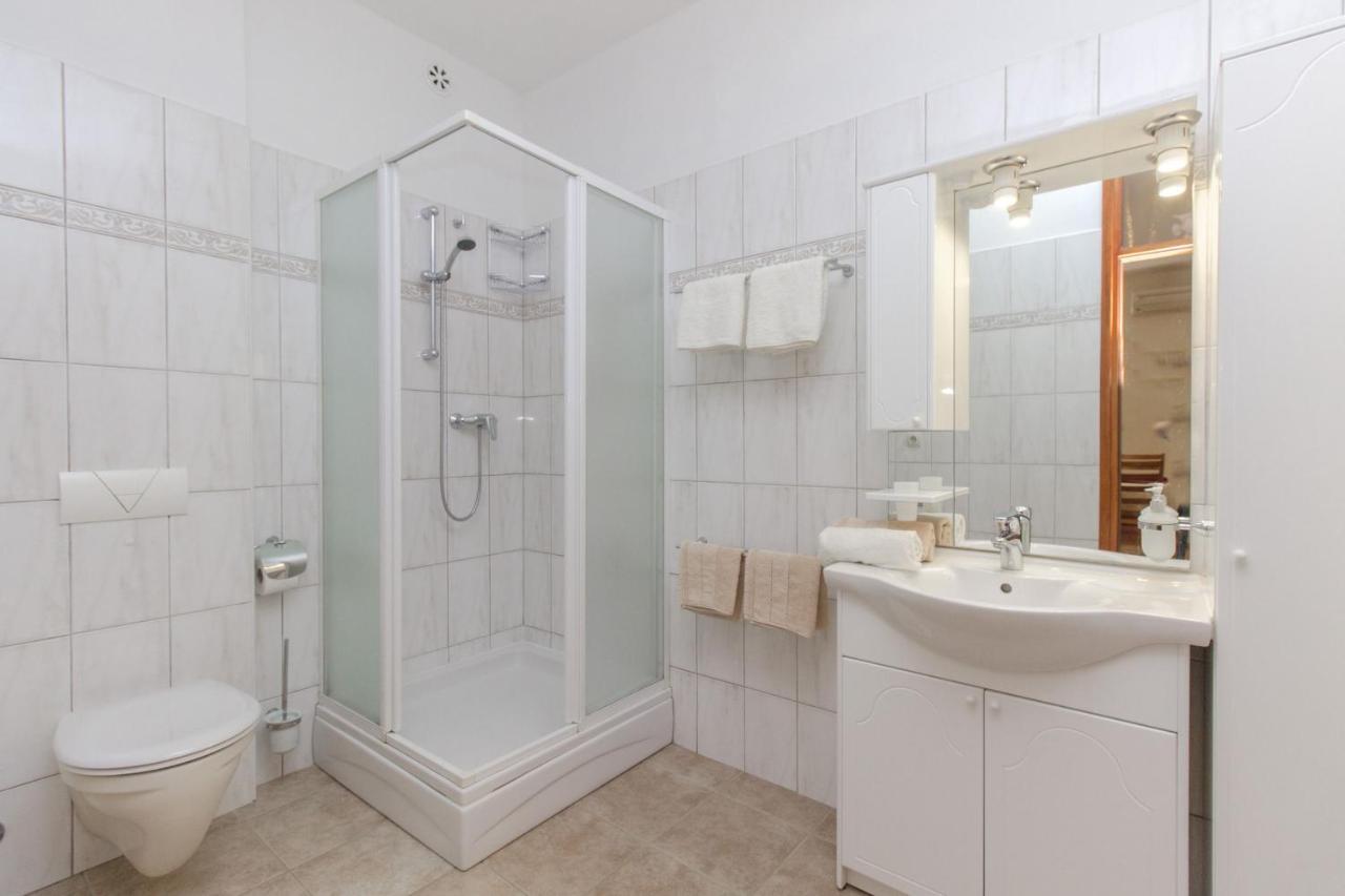 Apartments Konta City Center Vodice Ngoại thất bức ảnh